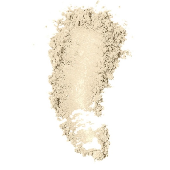 JEFFREE STAR COSMETICS
Magic Star Luminous Setting Powder - Picture 3 of 5